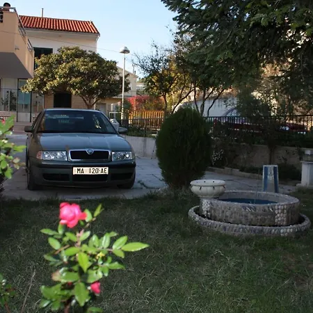 2709d Apartment
