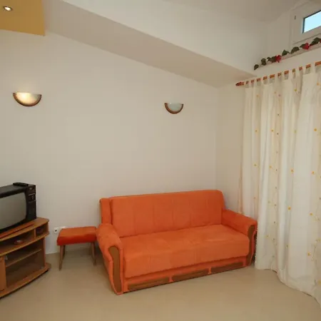 2709d Apartment *