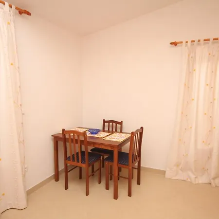 Apartment 2709d *